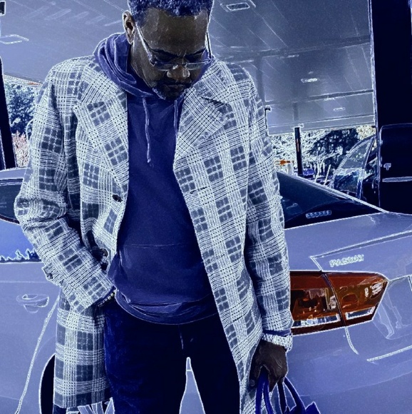 Meet your Posher, Michael - Picture 3 of 3